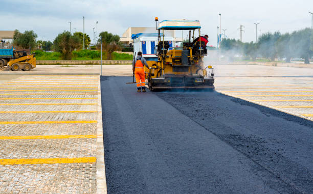 Best Driveway Pavers Contractor  in Green Bay, WI