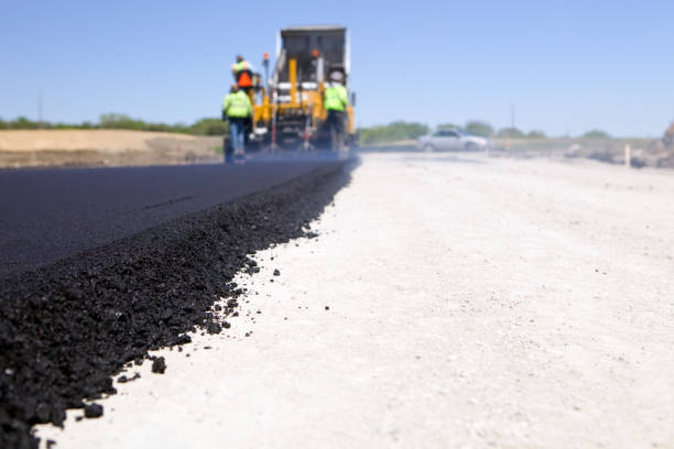 Best Driveway Resurfacing Pavers  in Green Bay, WI